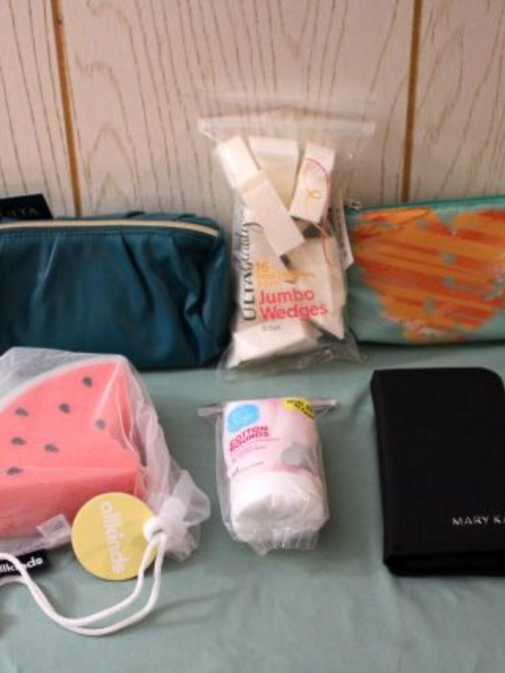 Mixed Lot 6 Beauty & Make-Up Accessories - New